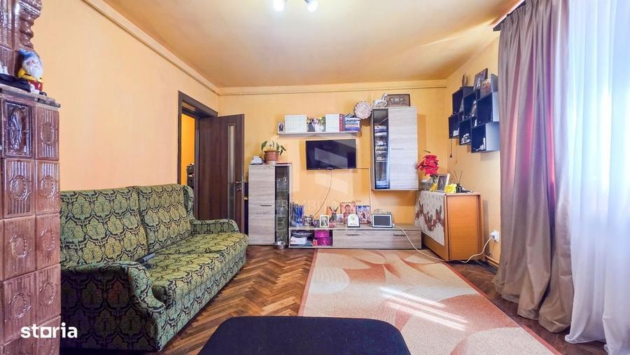 Casă cu 3 camere decomandat în Militari