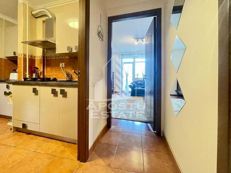 Apartament cu 2 camere semidecomandat, mobilat în Ultracentral