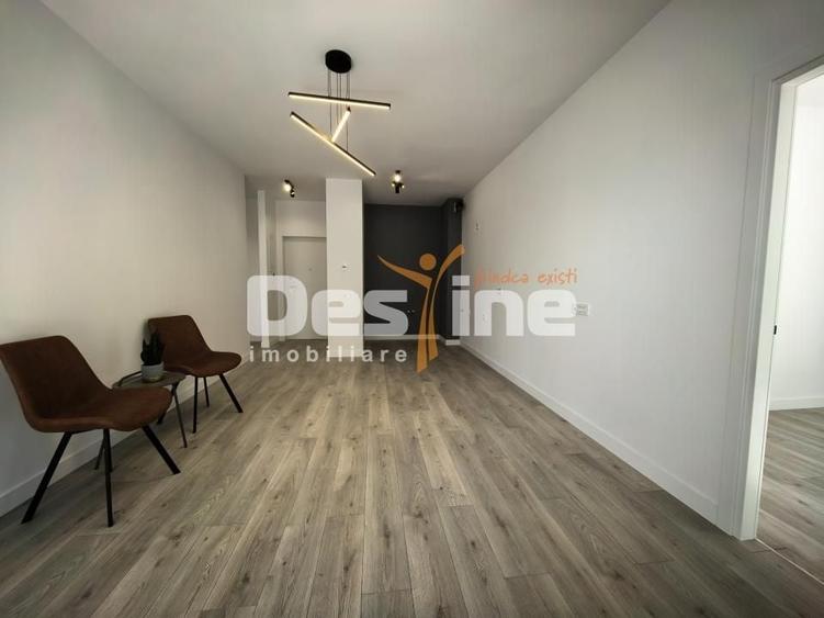 Apartament cu 3 camere semidecomandat în Baza 3