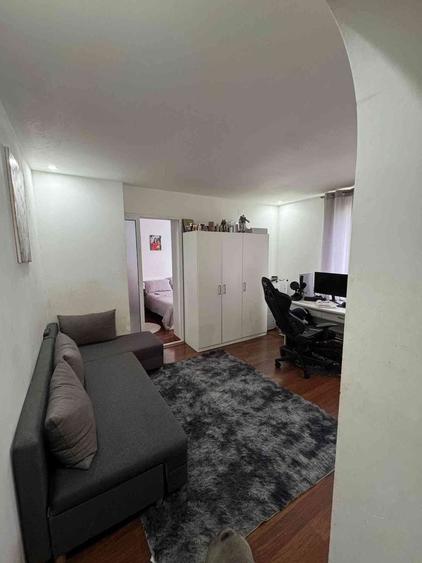 Apartament cu 2 camere nedecomandat, mobilat în Central