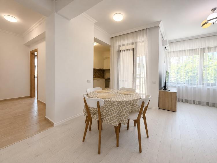 Apartament si loc de parcare langa plaja in Faleza Nord - 1