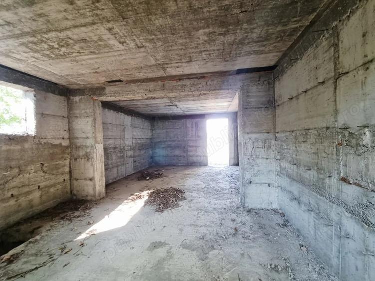 Casă cu 3 camere cu Teren 500 Mp în Central