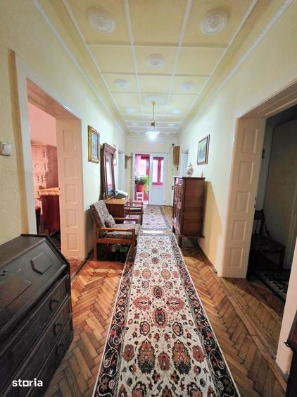 DE VANZARE CASA 5CAMERE ZONA CENTRALA TALMACIU - 2
