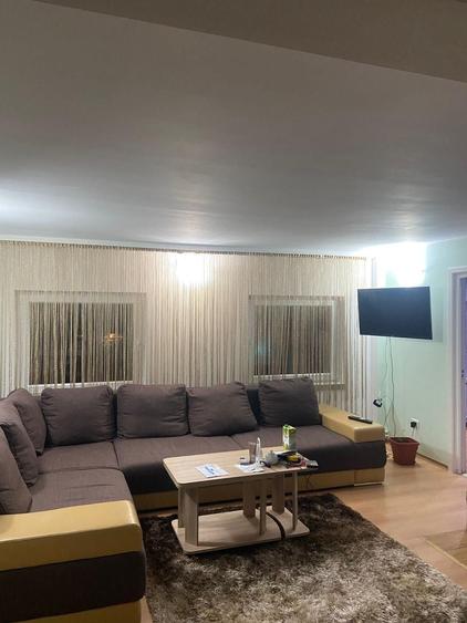 Apartament cu 3 camere decomandat în Viile Noi