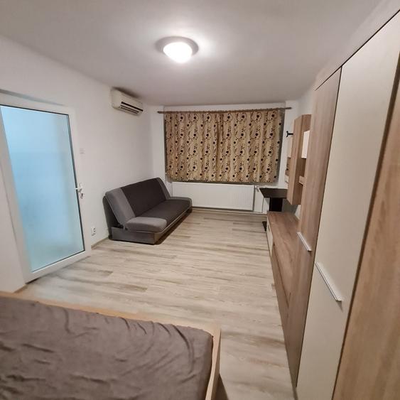 Garsonieră decomandată în Giulești
