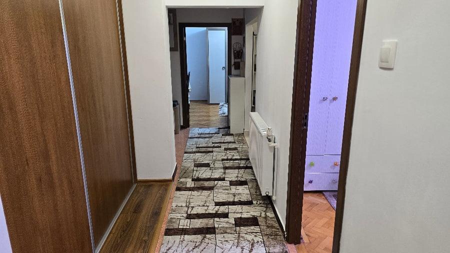 Apartament cu 3 camere decomandat în Ultracentral