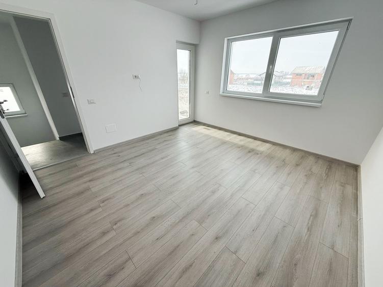 Vila Individuala / 4 Camere / 2 Bai / Teren 450 mp - 14