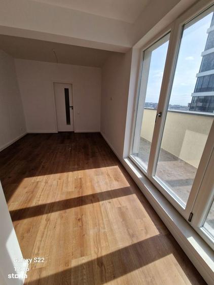 Un bloc mic cu finisaje de bloc mare. ?i cu lift. - 11