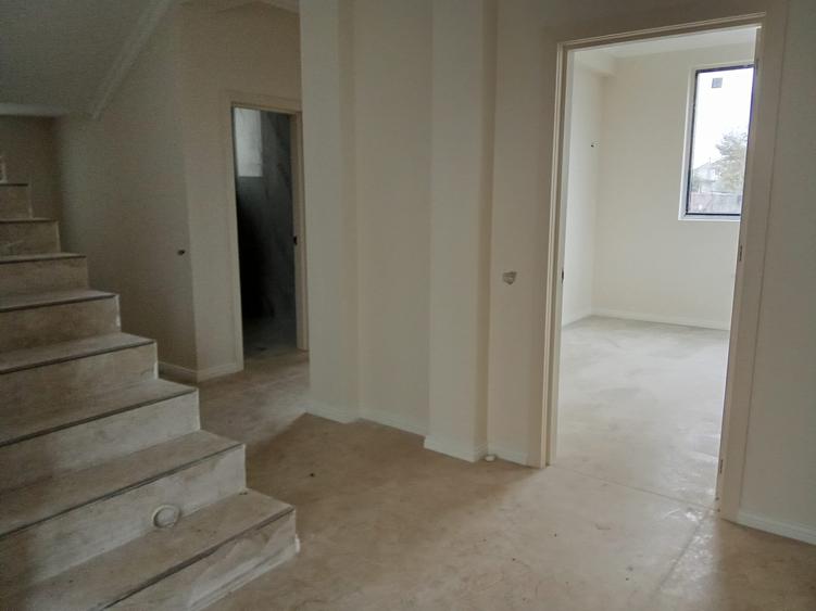 VILĂ PREMIUM – 5 CAMERE – INCĂLZIRE ÎN PARDOSEALĂ – DORMITOR LA PARTER – TEREN - 9