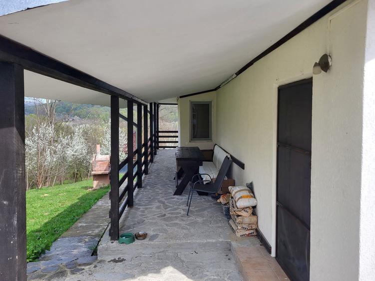 Casa si teren de vanzare Valenii de Munte - zona Valea gardului - 1