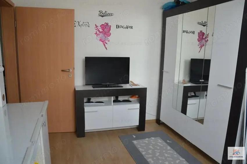 Proprietar 3 camere in Giroc 87000 euro - 14