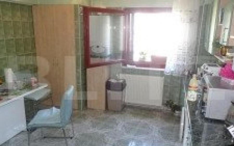 Apartament de vanzare, cu 4 camere, 92 mp, zona ultracentra - 12