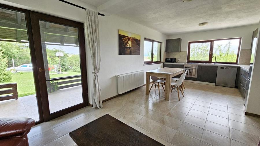 Vila noua-Sanpetru Dealul Lempes, zona verde si linistita - 6