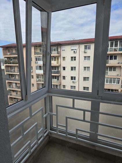 Inchiriez ap.2 camere decomandate Vitan-langa Rin Grand Hotel - 1