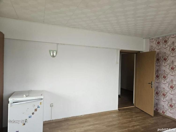 camera de inchiriat cu utilitati comune ! - 2