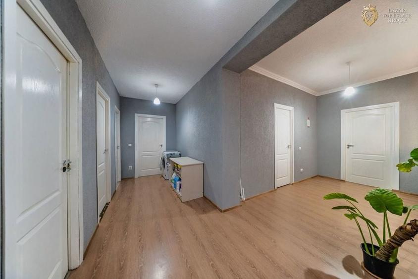 Casa de vanzare 7 camere Santana - 22