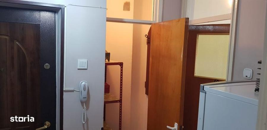 Inchiriez apartament 2 camere - 4