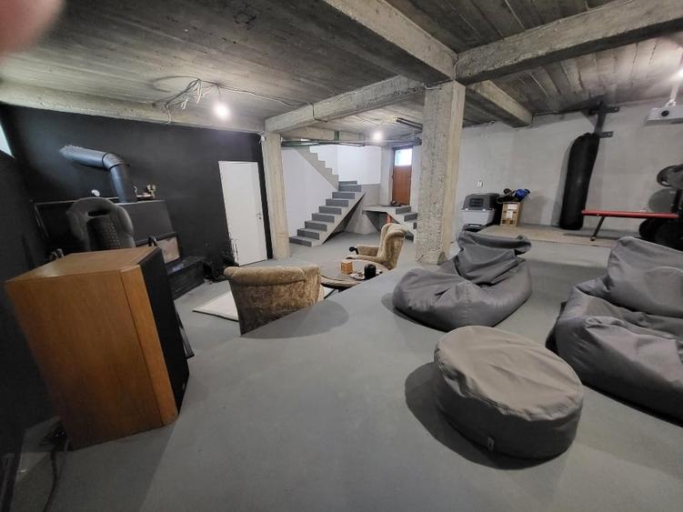 Casă individuală de 210 mp, teren 828 mp in Câmpenești - 12