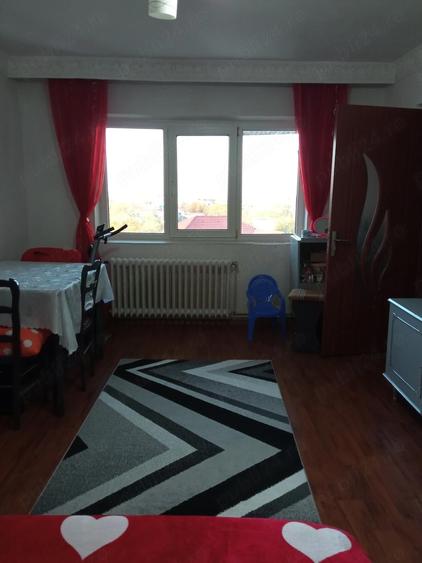 Vand schimb apartament 2 camere - 4
