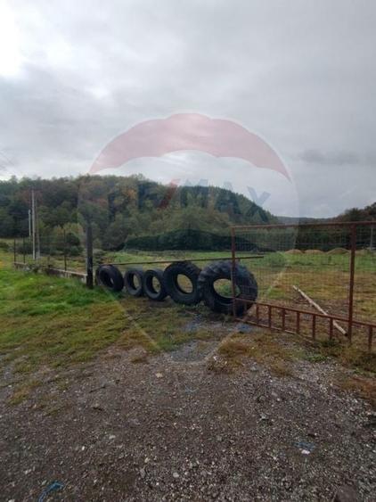 Teren intravilan – Tăcașele, 12.095 mp, front stradal 111 m, utilități - 2