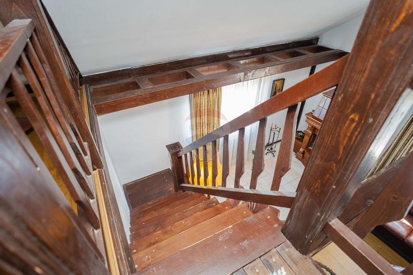 Casa / Vila spatioasa cu teren in zona centrala Sararie - 5