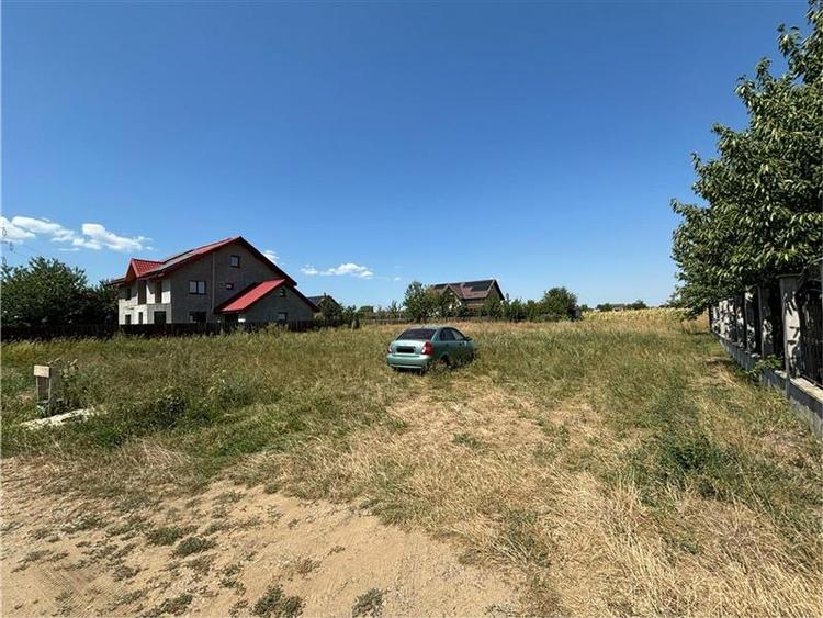 Teren intravilan 700 mp, deschidere 28 ml, zona Bogdan Voda - 1