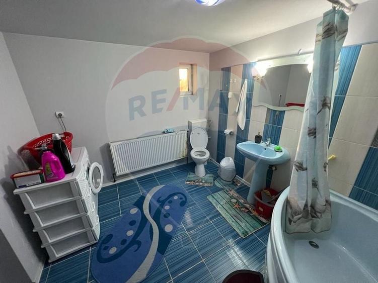 Casă  cu 4 camere de vânzare in Grebanu,judetul Buzau - 7