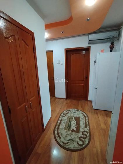 Apartament 3 camere Slobozia, b-dul Matei Basarab Apartament 3 camere Slobozia, b-dul Matei Basarab