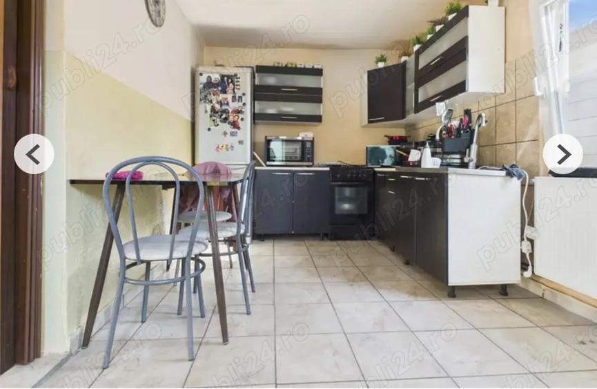 Vand casa batraneasca in centrul satului Urseni - 7