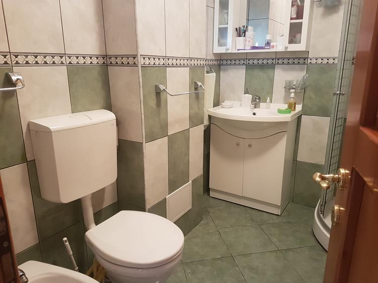 Apartament doua camere, semidecomandat, etaj trei, bucatarie mare, Bistrita Lac - 15