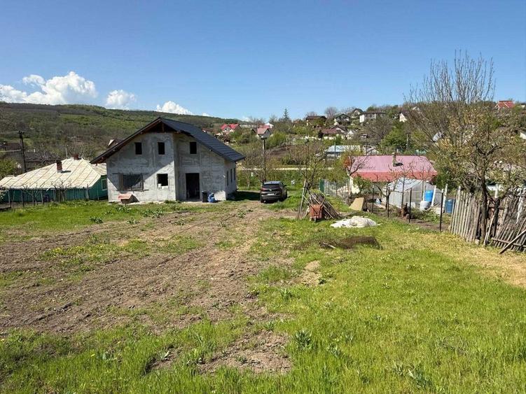 Casa la rosu + teren de 1450 mp in Rediu, Iasi - 6