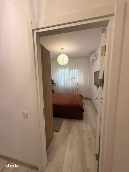 Proprietar inchiriez apartament 3 camere decomandat, renovat complet - 17
