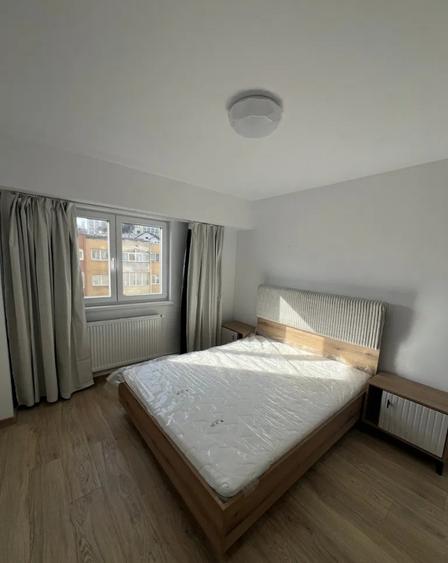 Apartament cu 2 camere 60 mp, etaj intermediar, situat pe Bulevardul Grivitei - 4