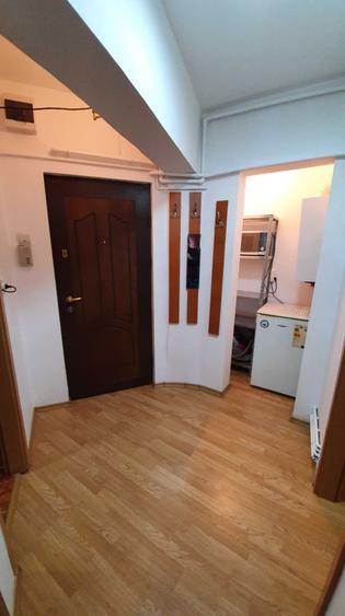 Inchiriez garsoniera zona mag. Tineretului - 5