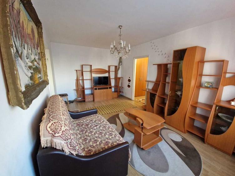 Inchiriez apartament cu 2 camere in Rogerius - 2