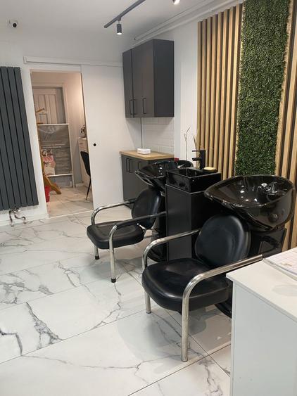 Vand spatiu comercial amenajat complet ptr salon de imfrumutesare - 7