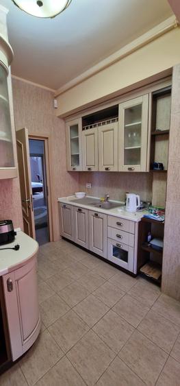 Inchiriere 3 camere - CAPITOL - 1