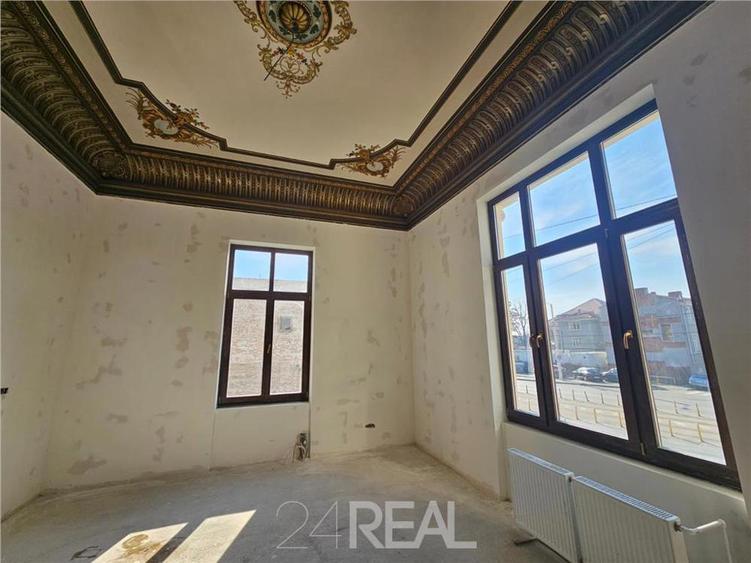 Vila Piata Unirii deosebita - 8