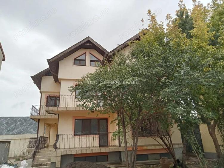 Casa spa?ioasa D+P+E+M ideala pentru locuin?a, gradini?a sau clinica medicala, Casa spa?ioasa D+P+E+M ideala pentru locuin?a, gradini?a sau clinica medicala,
