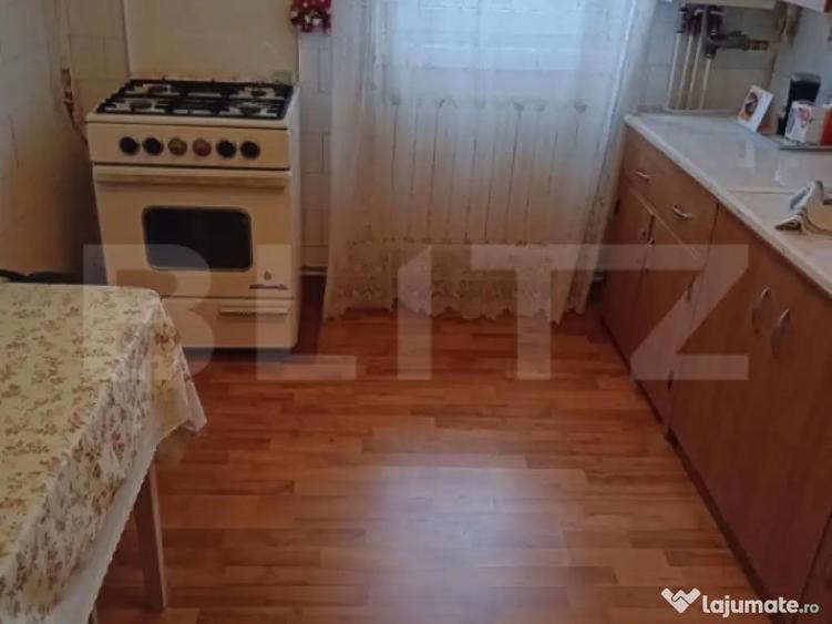 Apartament spa?ios cu 3 camere, bloc reabilitat, zona exce - 1