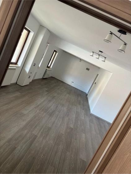 Spațiu comercial, de 70 mp, în Decebal