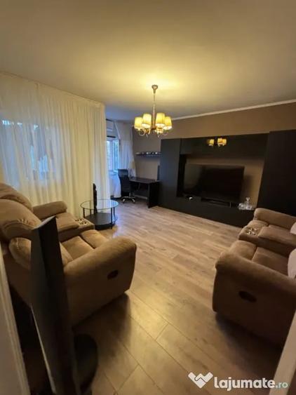 Apartament cu 3 camere decomandat în Cotroceni