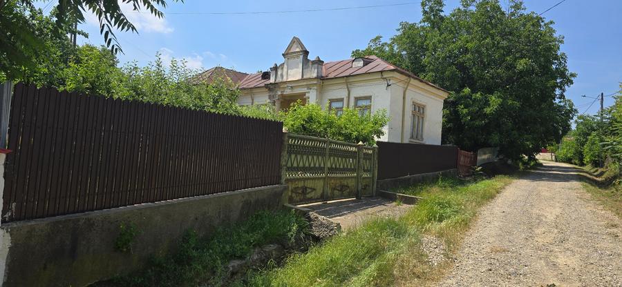 Casa boiereasca de vanzare Varsatura - 1
