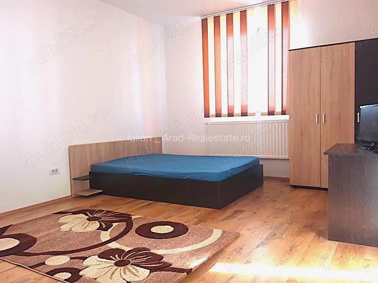 Garsoniera Apartament 1 camera - tip studio, zona Micalaca 300 Arad