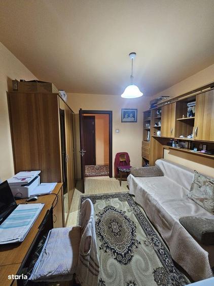 Apartament 3 camere decomandat, etajul 2,centrala termica proprie - 3