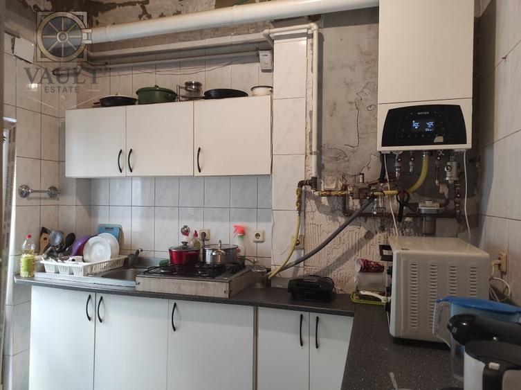 Apartament 4 camere  - BOXA INCLUSA - zona CALEA CALARASILOR / HALA TRAIAN - 8