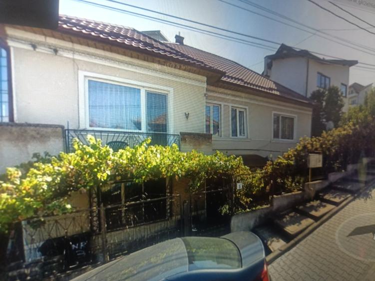 Casa individuală 5 camere in Andrei Mureșanu - 2