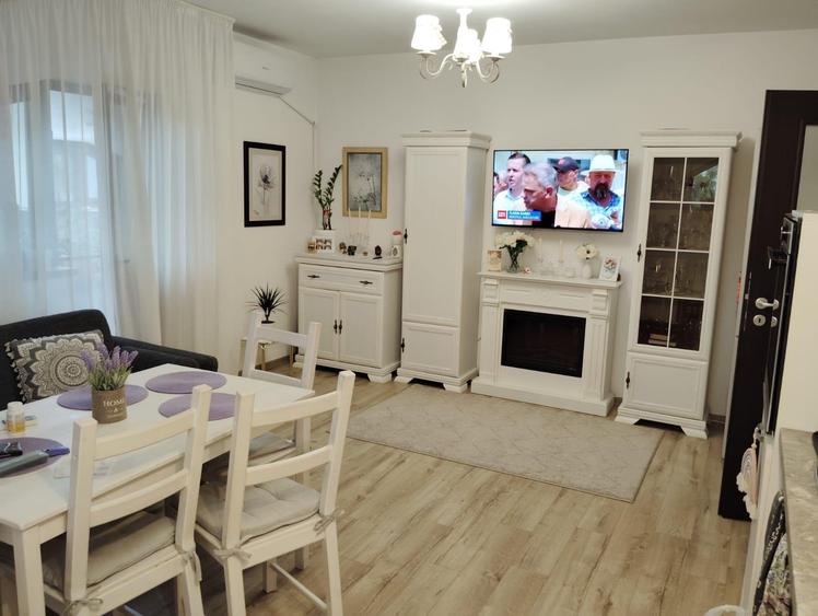 Apartament cu 3 camere Bucium-Han Trei Sarmale Cod 159977 - 1