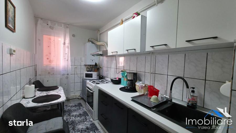 Apartament 2 camere decomandate Lupeni | Bulevardul Pacii, Etaj 2/10 - 5