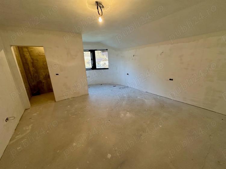 Pensiune semifinisata 3 etaje+mansarda, 18 ari - Maramure?, Rozavlea - 2